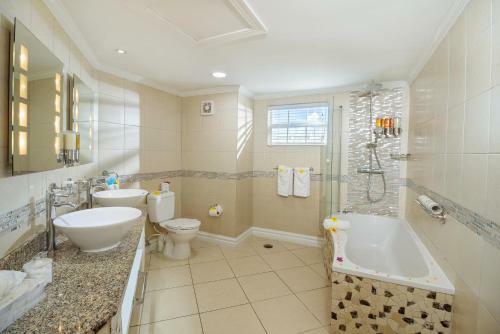 Hotel Bay Gardens Beach Resort