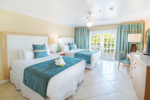 Hotel Bay Gardens Beach Resort
