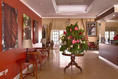 Hotel Bay Gardens Beach Resort