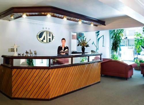 Americana Hotel