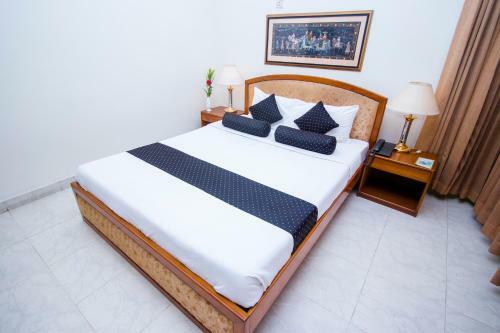 Hotel de Crystal Crown