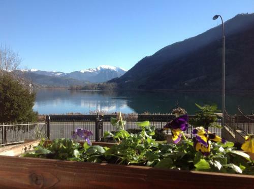 Villa Marilena Con Accesso Diretto Al Lago