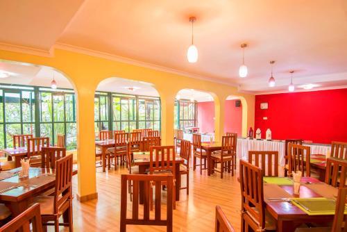 Hostal Leon Villas Guest House