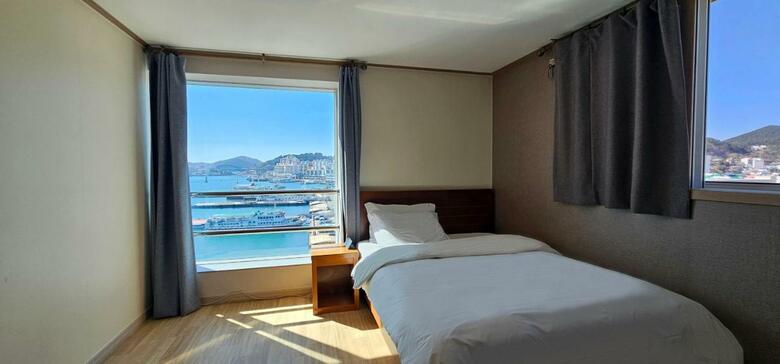 Hansan Hotel