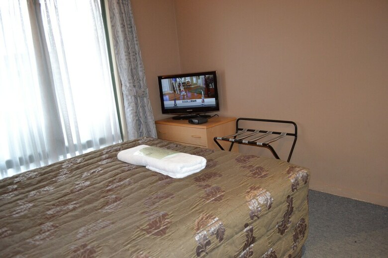 Courtesy Court Motel