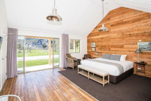 Lodge Kinross Cottages Boutique Vineyard Hotel