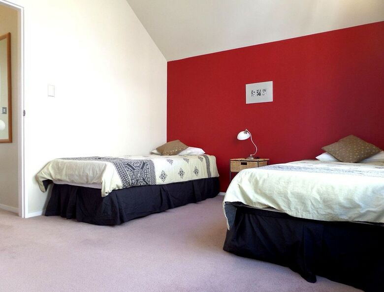 Hotel Twinlake Villas