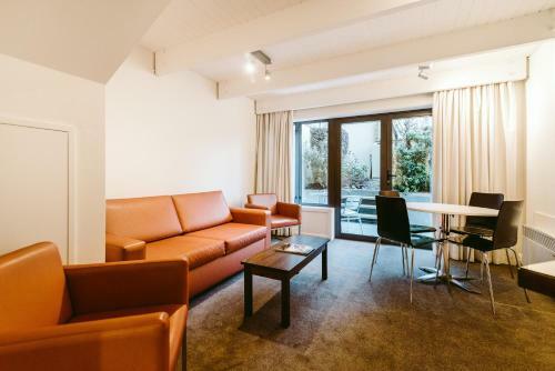 Aparthotel Garden Court Suites & Apartments