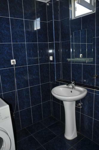 Hostal Guest House Racha