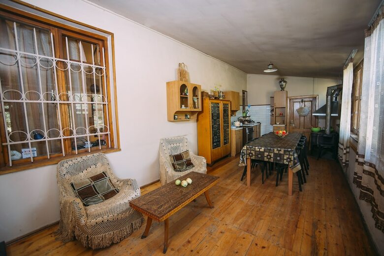 Hostal Bolnisi Prime House