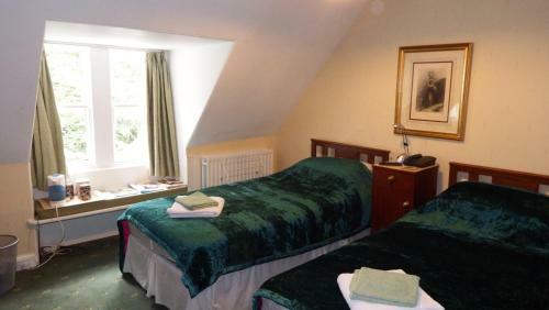 Hostal Whitchester Christian Centre