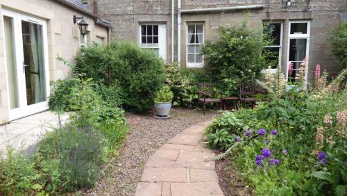 Hostal Whitchester Christian Centre