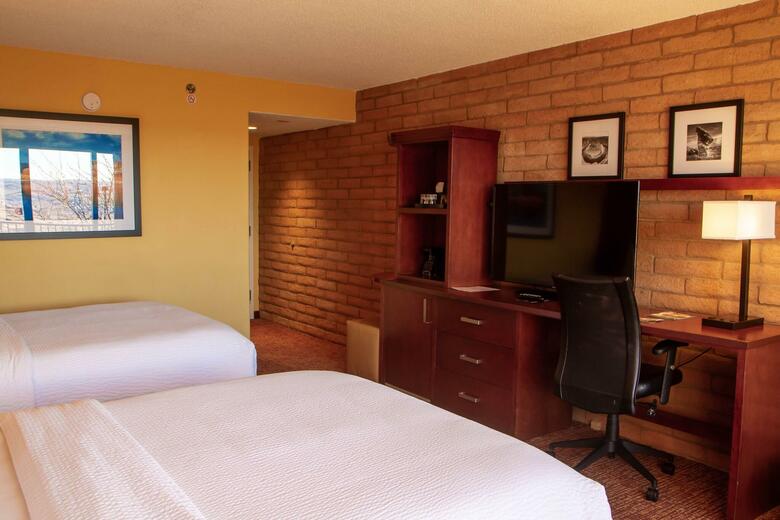 Hotel Courtyard By Marriott At Lake Powell - Page