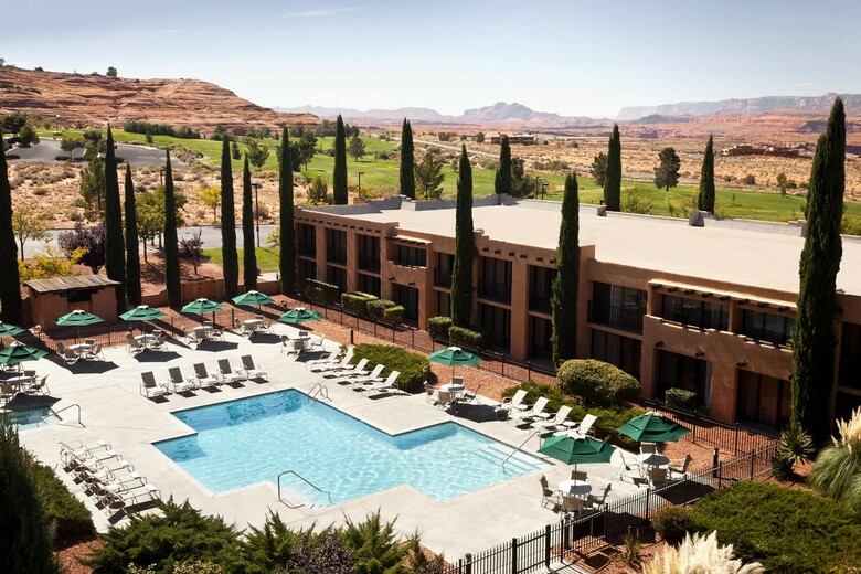 Hotel Courtyard By Marriott At Lake Powell - Page