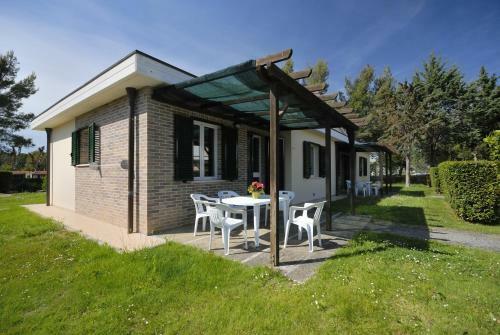 Villaggio Turistico La Cecinella