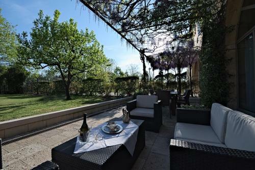 Hostal Guest House La Marignana