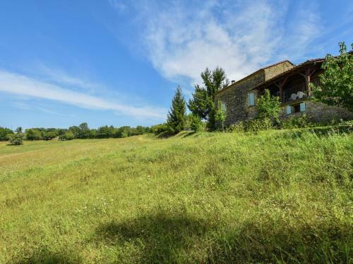 Traditional Holiday Home In Loubejac With Swimming Pool