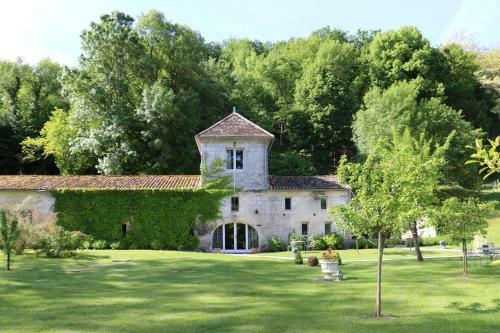 Hostal Ch�teau De Courtebotte