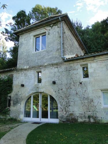 Hostal Ch�teau De Courtebotte