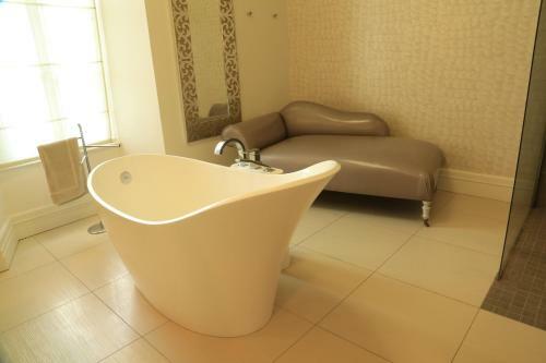 Hostal Ch�teau De Courtebotte