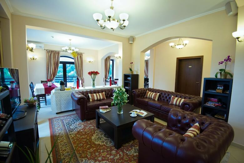 Hostal Pensiunea Toscana