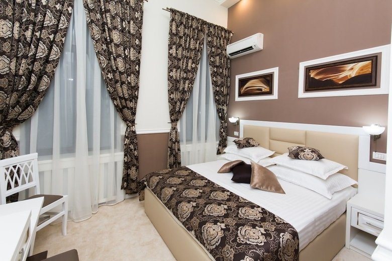Hotel La Strada Boutique Villa