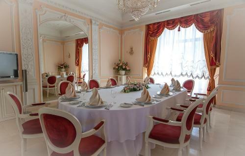 Smolninskaya Hotel