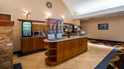 Hotel Best Western Plus Galleria Inn & Suites