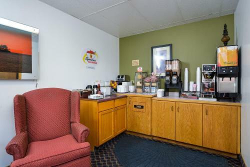 Hotel Super 8 By Wyndham Minot Airport