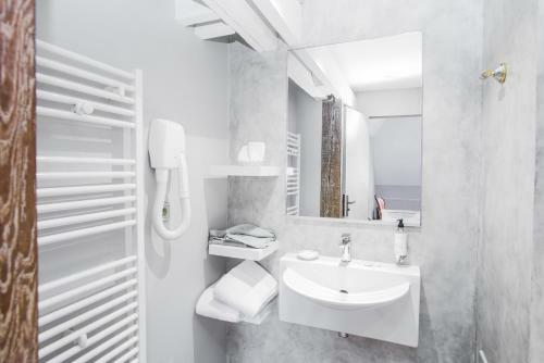 Hotel Le Logis de Brionne