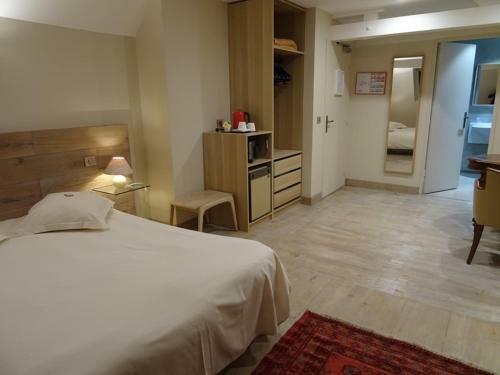 Hotel Le Logis de Brionne