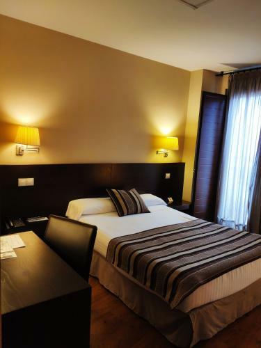 Hotel Puerta Del Arco