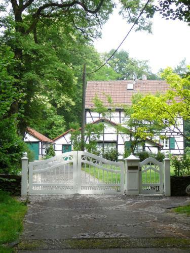 Hostal G�stehaus Wahnenm�hle