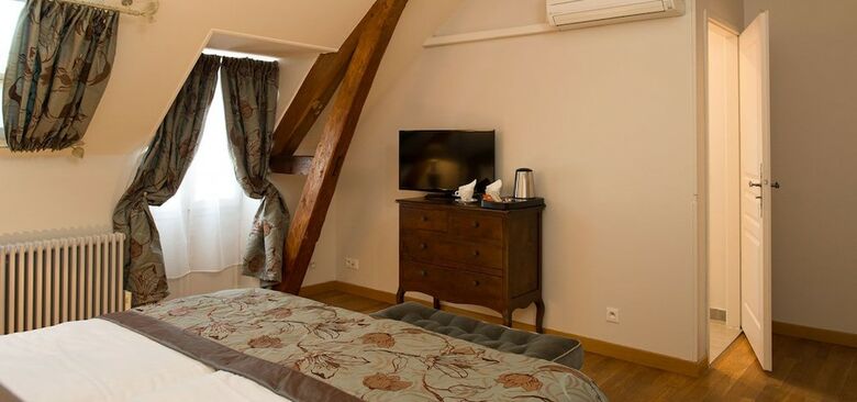 Bed & Breakfast Aux Charmes de Maintenon