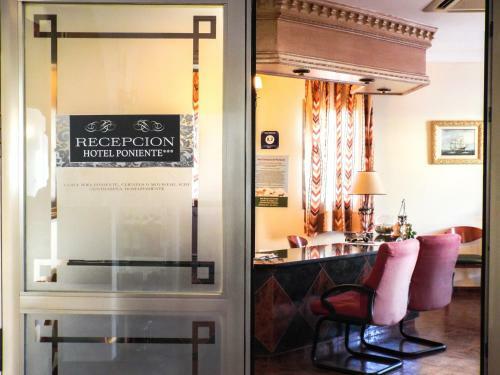 Hotel Poniente