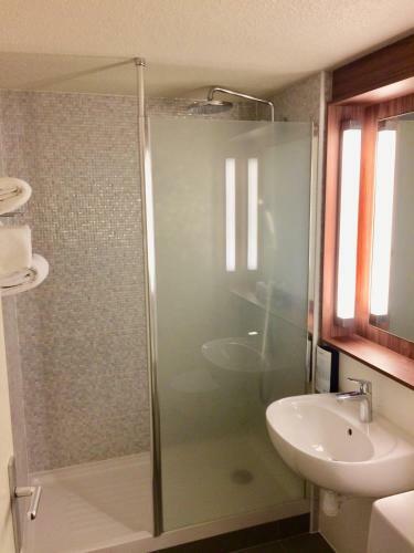 Hotel Campanile Plaisir