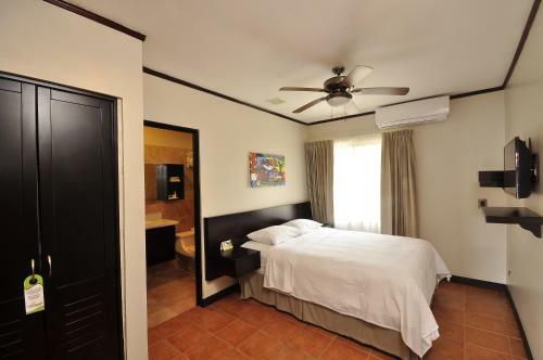 Hotel Colono Beach