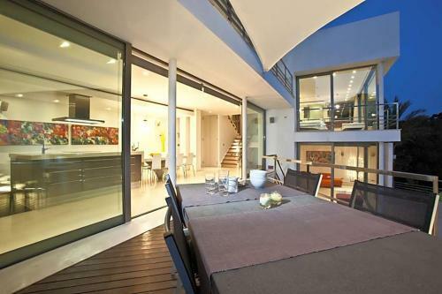Cala Vadella Villa Sleeps 6 Pool Air Con Wifi