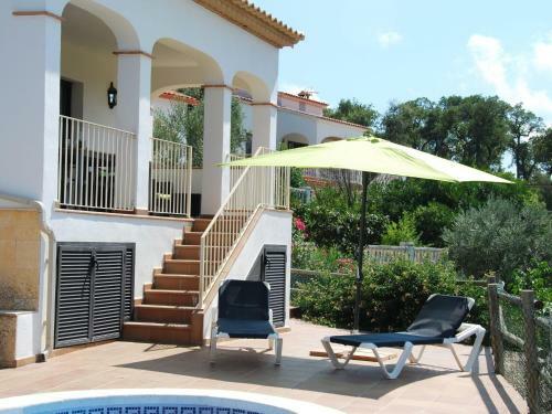 Luxurious Villa With Private Pool In Calonge Spain