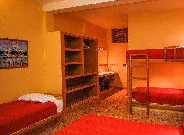 Hotel Casa De Playa Bungalows & Restaurant