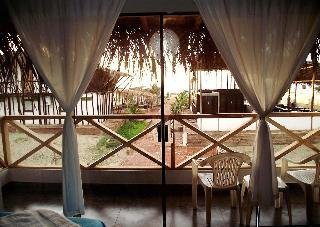 Hotel Aquarena Vichayito Mancora Playa