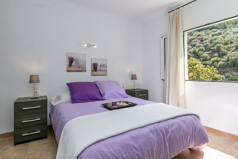 Town House Cas Decu