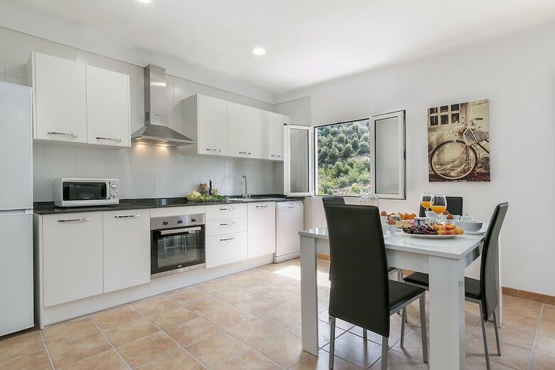 Town House Cas Decu