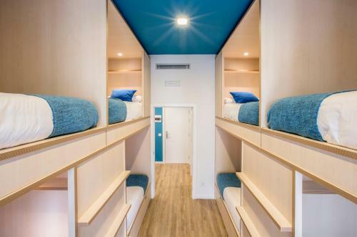 Mola Hostel