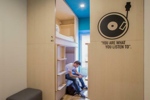 Mola Hostel