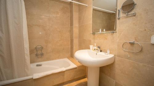 Apartamento Marina de La Duquesa 231