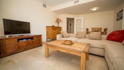 Apartamento Marina Real 245