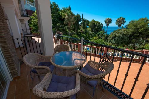 Ladera Del Mar Apartments