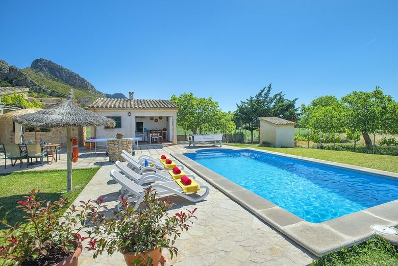 Beautiful Villa Moya With Great Views
