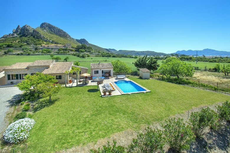 Beautiful Villa Moya With Great Views